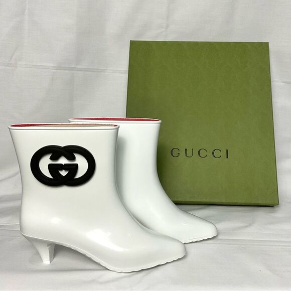 Authentic Gucci Rubber Ankle Boots White GG Logo Sz 38 New Pointed Toe Bootie - Picture 13 of 13
